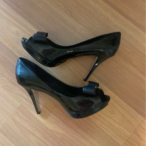 White House Black Market Pumps